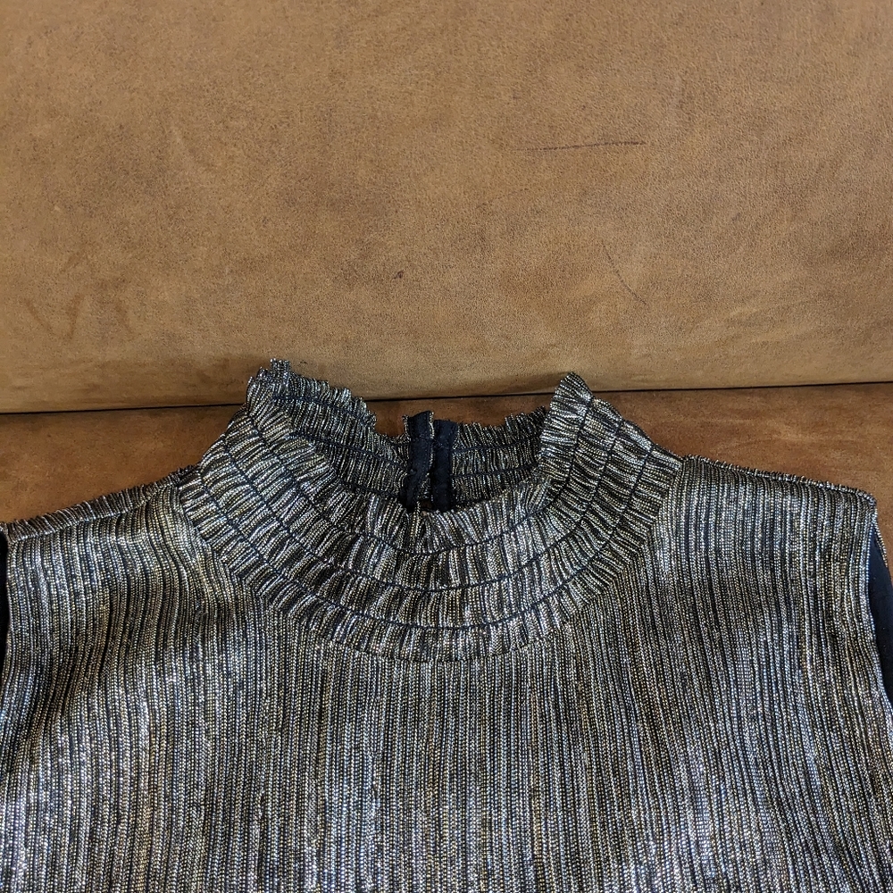 Metallic top